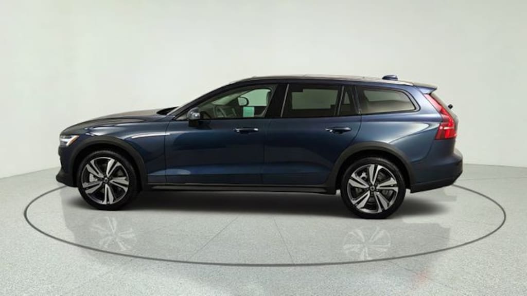 New 2026 Volvo V60 Cross Country B5 Plus Wagon