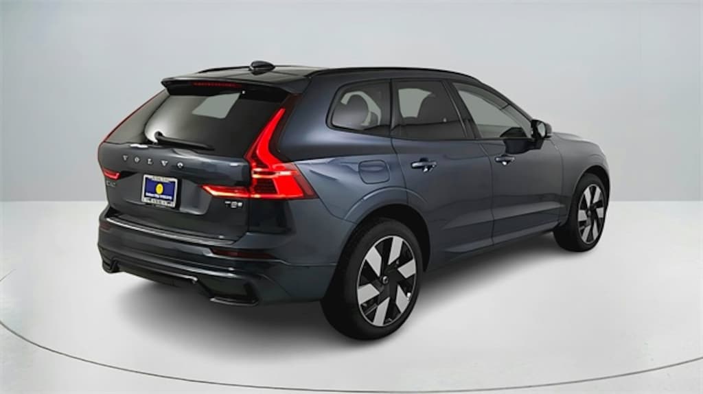 Certified 2025 Volvo XC60 plug-in hybrid T8 Plus SUV