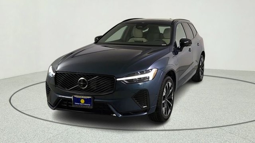 New 2026 Volvo XC60 plug-in hybrid T8 Plus SUV