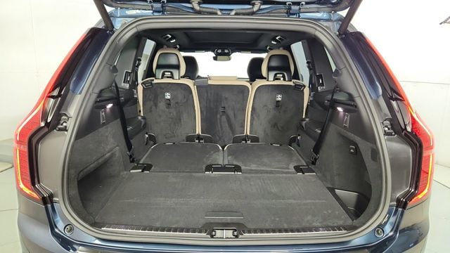2026 Volvo XC90 Plus - Photo 43