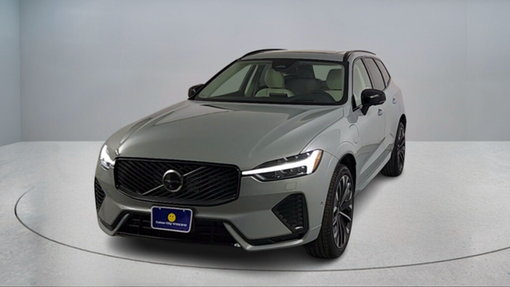 New 2026 Volvo XC60 plug-in hybrid T8 Ultra SUV
