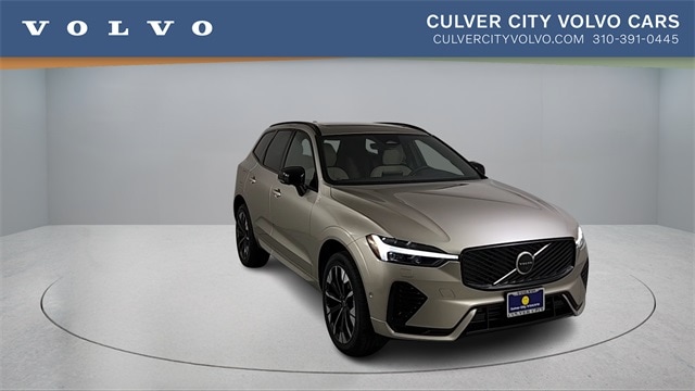 2026 Volvo XC60 Plus's photo