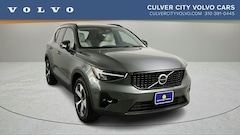 2026 Volvo XC40 B4 Plus FWD SUV