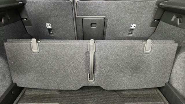 2026 Volvo XC40 Ultra - Photo 42