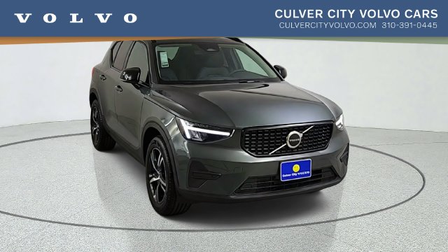 2026 Volvo XC40