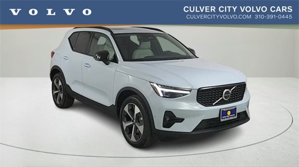 Certified 2026 Volvo XC40 B5 Plus SUV