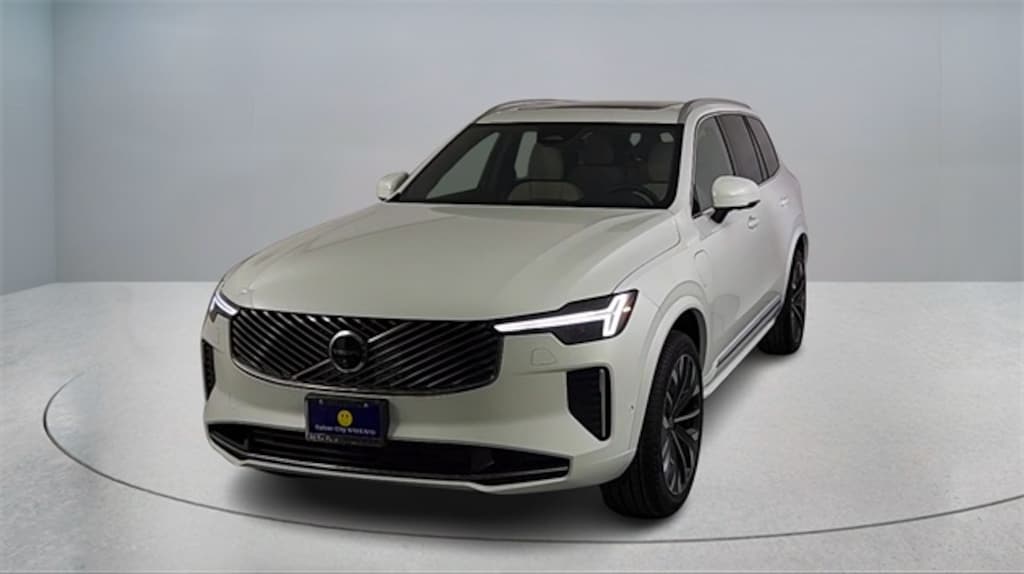 New 2026 Volvo XC90 plug-in hybrid T8 Plus 7-Seater SUV