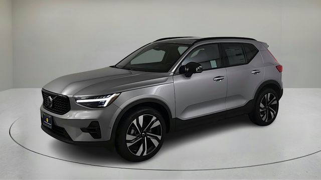 2026 Volvo XC40 B5 Ultra photo 3