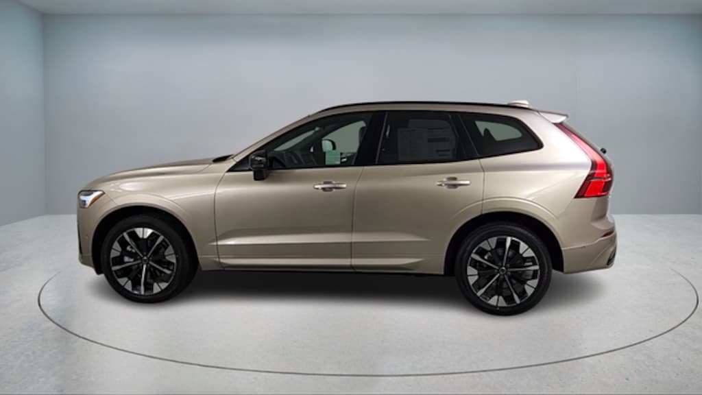 New 2026 Volvo XC60 B5 Plus SUV