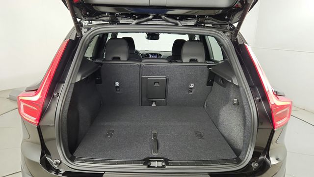 2026 Volvo XC40 Ultra Black Edition - Photo 41