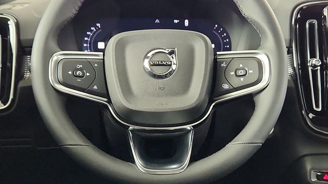 2026 Volvo XC40 Ultra Black Edition - Photo 26