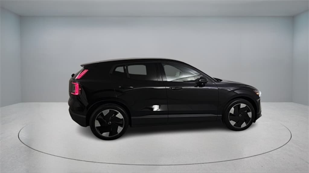 New 2025 Volvo EX30 Twin Motor Ultra SUV