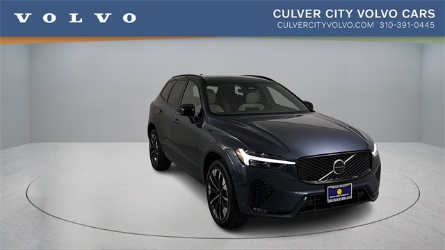 2026 Volvo XC60 Plus's photo