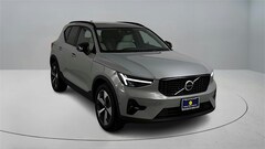 2026 Volvo XC40 B5 Plus SUV