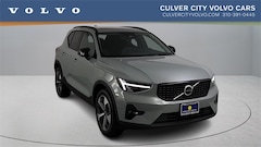2026 Volvo XC40 B4 Plus FWD SUV
