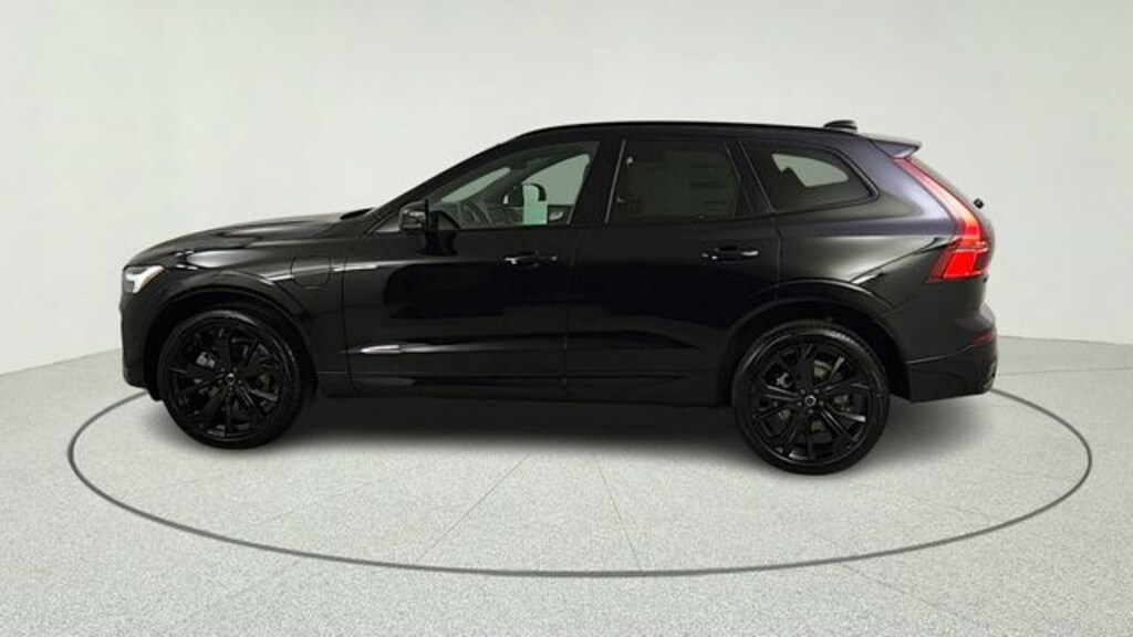 New 2026 Volvo XC60 plug-in hybrid T8 Ultra Black Edition SUV