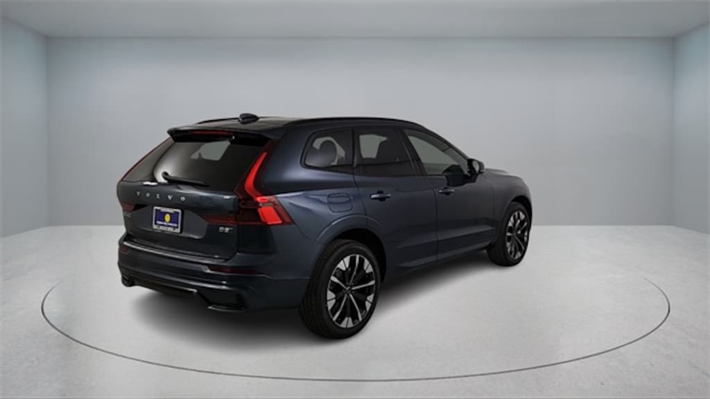 New 2026 Volvo XC60 B5 Plus SUV