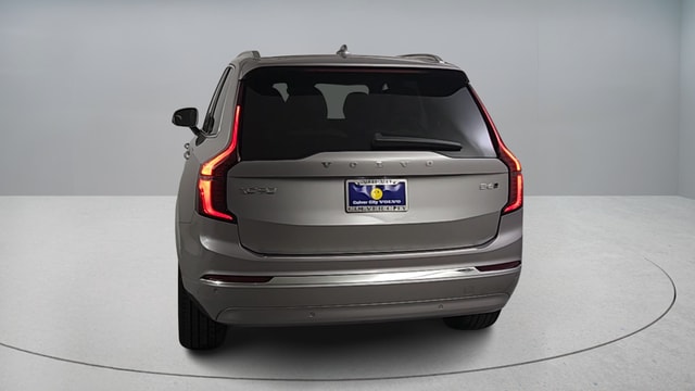 2026 Volvo XC90 B6 Plus 7-Seater photo 4