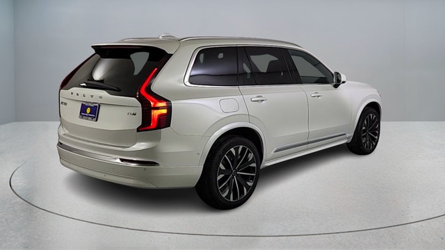 2026 Volvo XC90 Plus - Photo 7