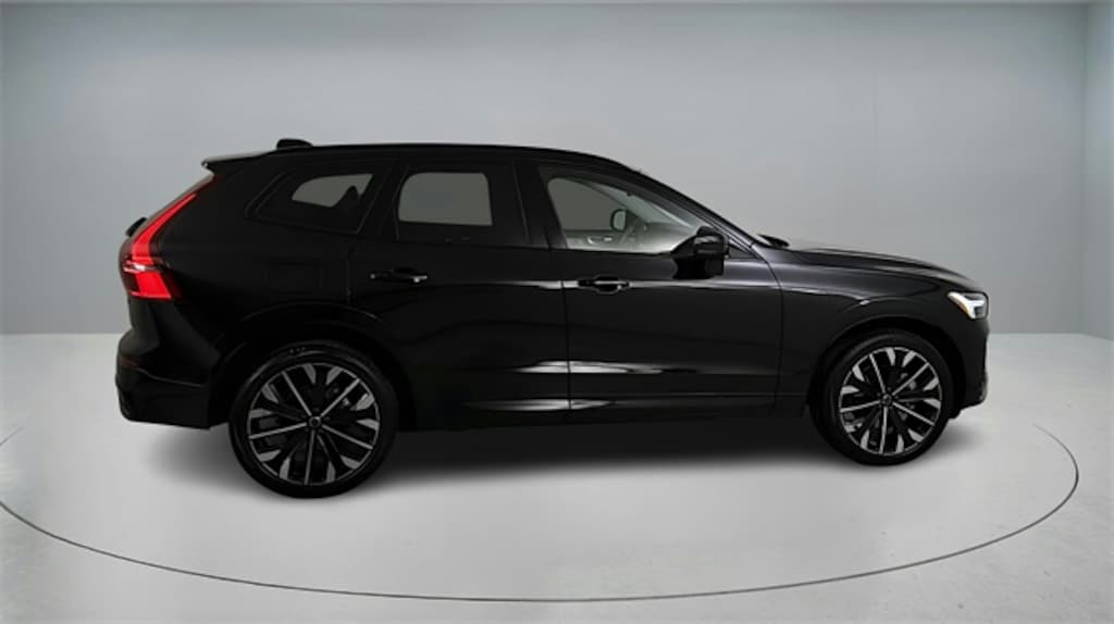 New 2026 Volvo XC60 B5 Ultra SUV