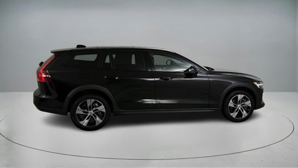 New 2026 Volvo V60 Cross Country B5 Plus Wagon