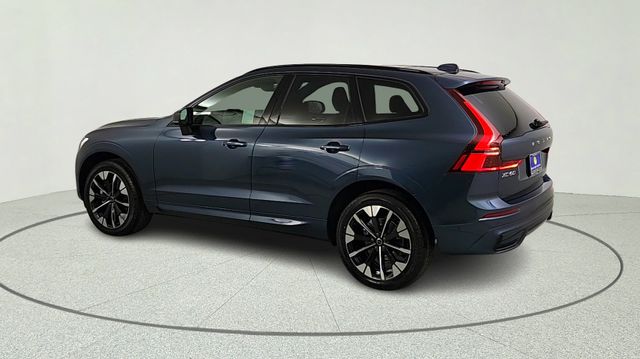 2026 Volvo XC60 B5 Plus photo 6