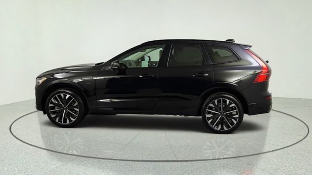 New 2026 Volvo XC60 plug-in hybrid T8 Ultra SUV