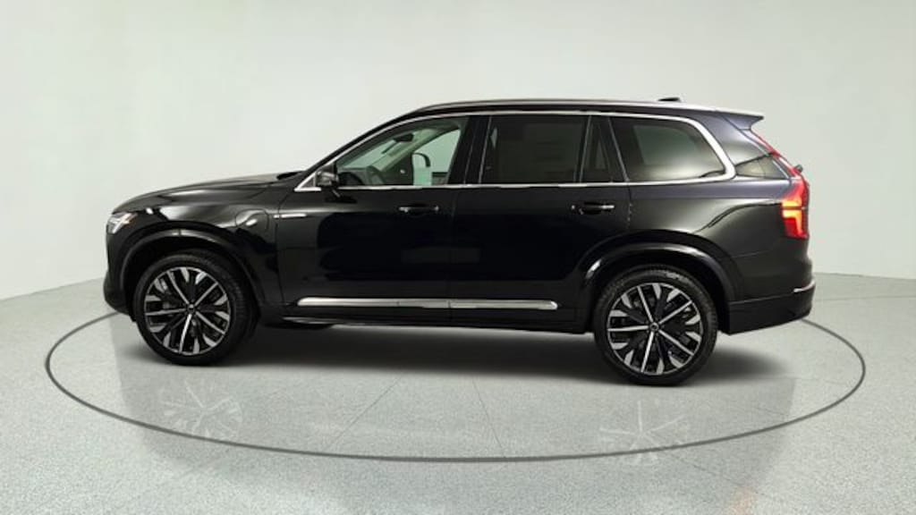 New 2026 Volvo XC90 plug-in hybrid T8 Plus 7-Seater SUV