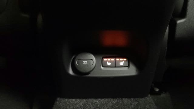 2026 Volvo XC40 Ultra - Photo 32