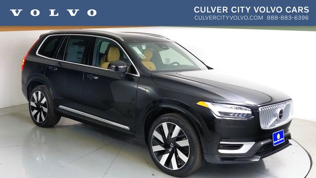 2023 Volvo XC90 T8 Recharge Ultimate Bright Theme 4WD's photo
