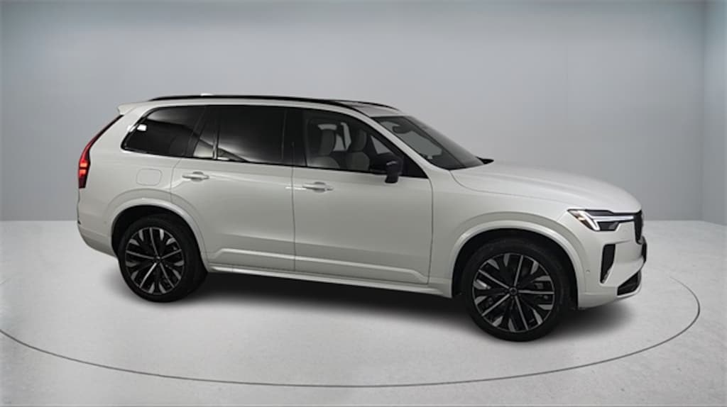 New 2026 Volvo XC90 plug-in hybrid T8 Ultra Dark Theme 6-Seater SUV