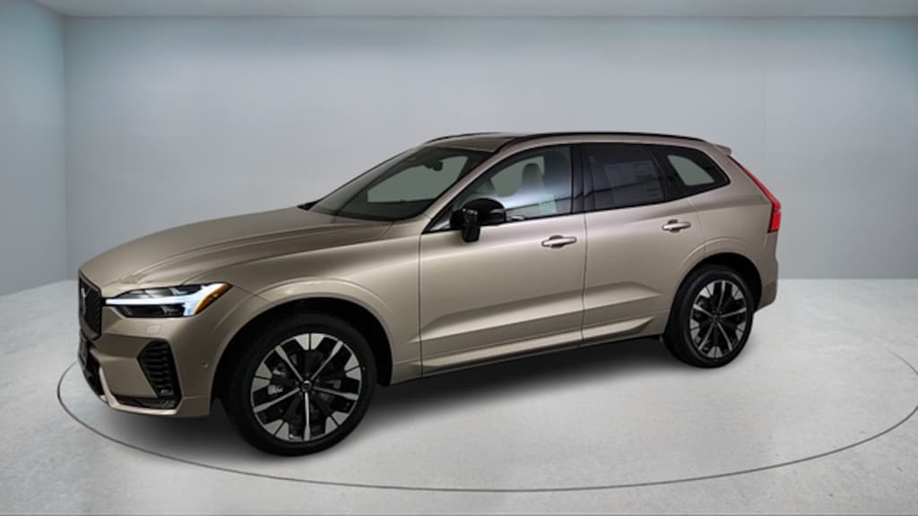 New 2026 Volvo XC60 B5 Plus SUV