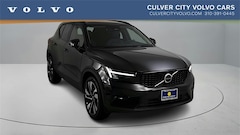 2026 Volvo XC40 B4 Plus FWD SUV