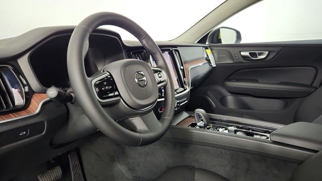 2026 Volvo V60 Cross Country Plus - Photo 12
