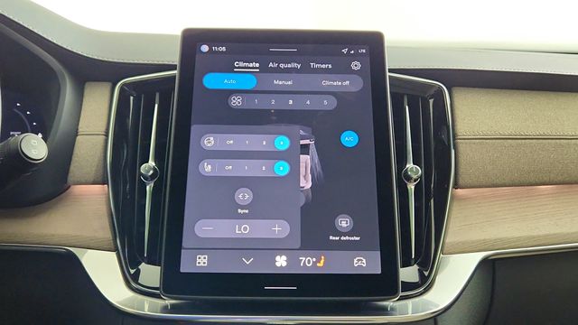 2026 Volvo XC90 Plus - Photo 23