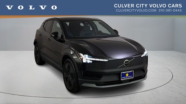 2026 Volvo EX30 Twin Motor Cross Country Ultra's photo