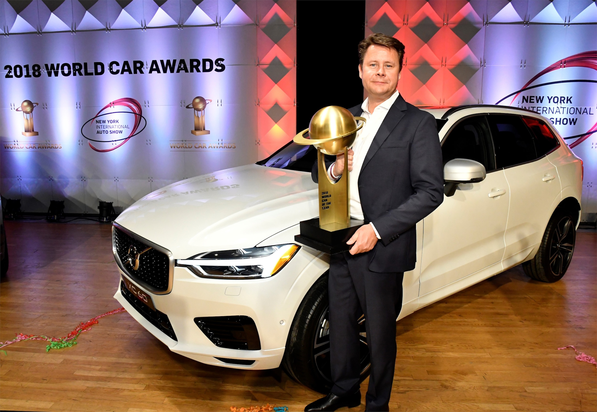 226787_Volvo XC60 Wins World Car of the Year.jpg