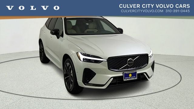 2026 Volvo XC60 B5 Plus Dark AWD's photo
