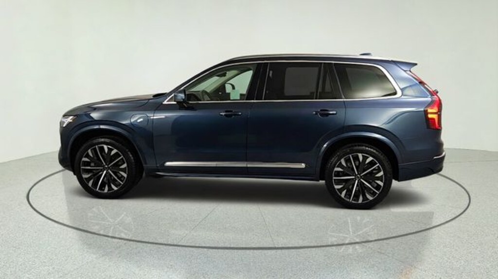 New 2026 Volvo XC90 plug-in hybrid T8 Plus 7-Seater SUV