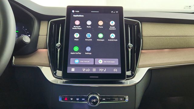 2026 Volvo XC90 Plus - Photo 21