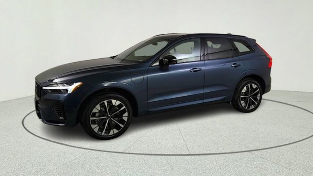 New 2026 Volvo XC60 plug-in hybrid T8 Plus SUV
