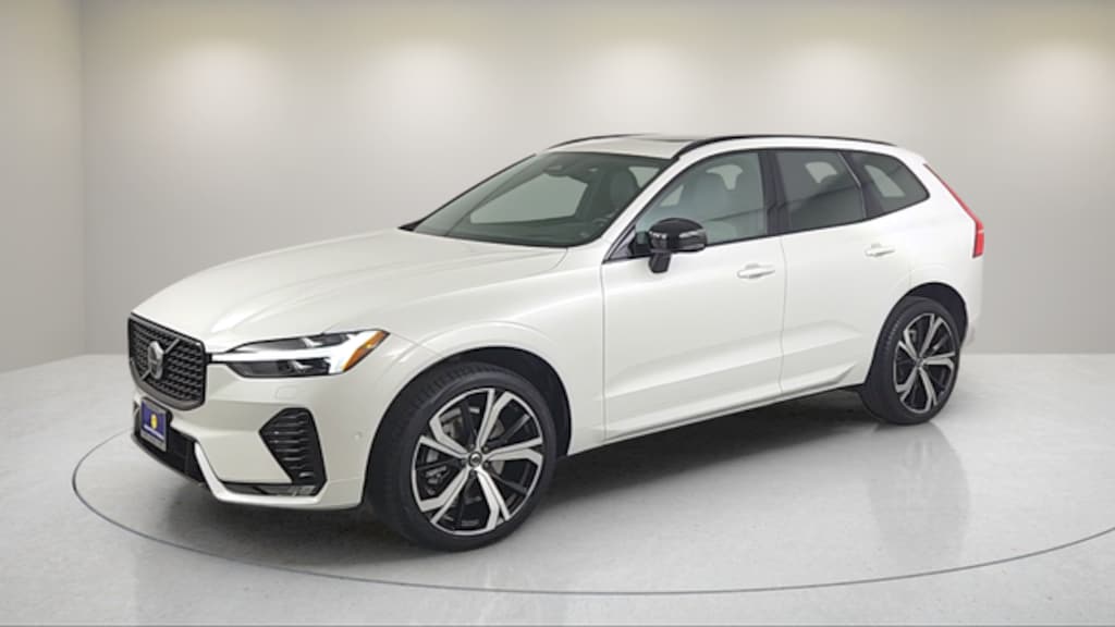 Certified 2022 Volvo XC60 B6 AWD R-Design SUV