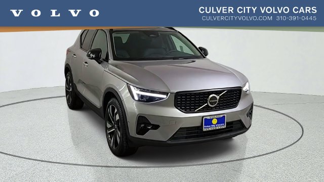 2026 Volvo XC40