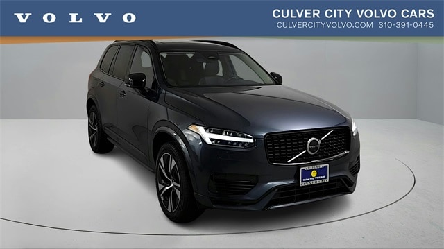 2023 Volvo XC90 Plus's photo