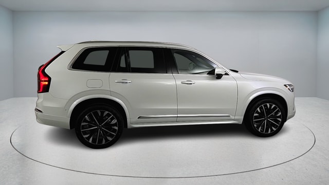2026 Volvo XC90 B6 Plus 7-Seater photo 2