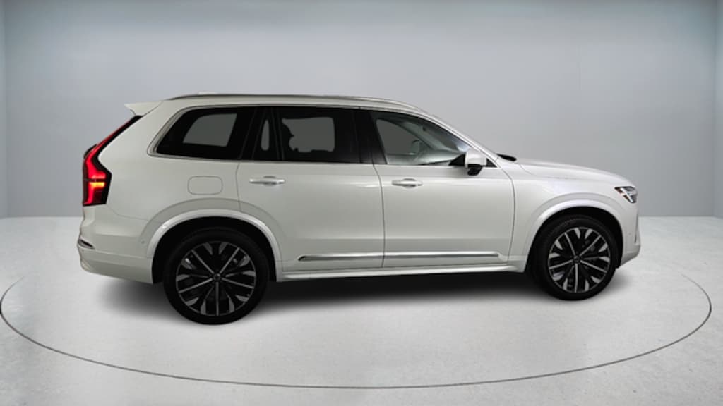 New 2026 Volvo XC90 plug-in hybrid T8 Ultra 7-Seater SUV