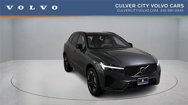 2026 Volvo XC60 Plus's photo