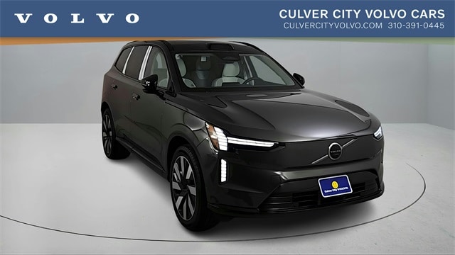 2025 Volvo EX90 Plus's photo