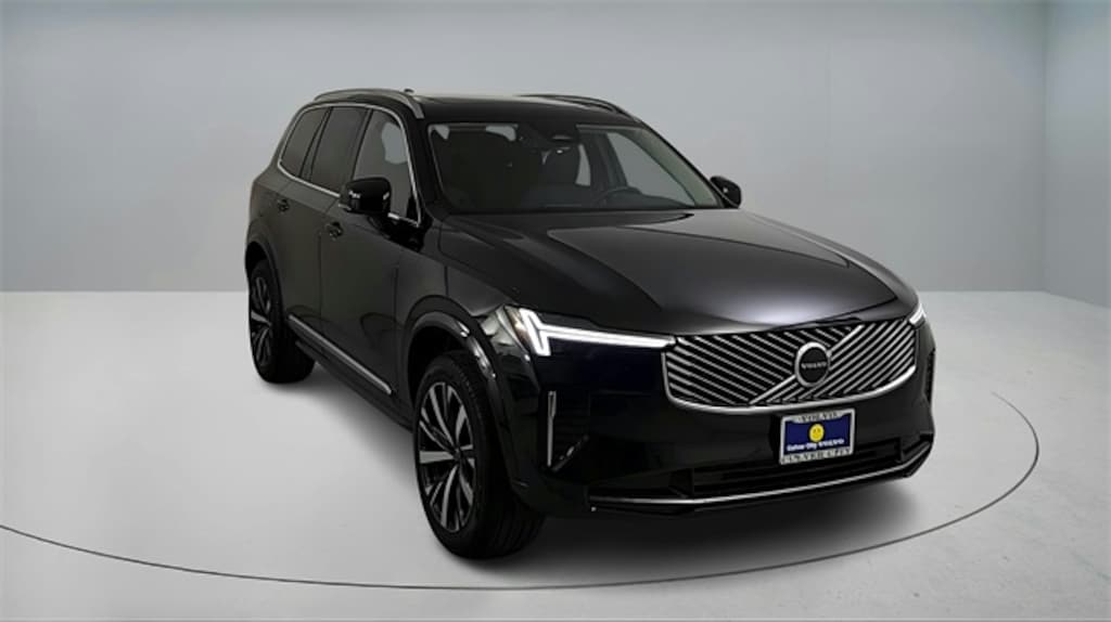 New 2026 Volvo XC90 B5 Core SUV
