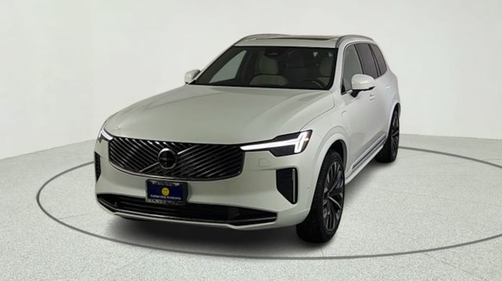 New 2026 Volvo XC90 plug-in hybrid T8 Plus 7-Seater SUV